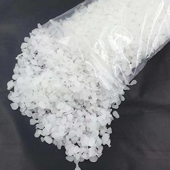 產品名稱- 氟化學品- 聚偏二氟乙烯 (PVDF) 聚偏二氟乙烯 (PVDF)